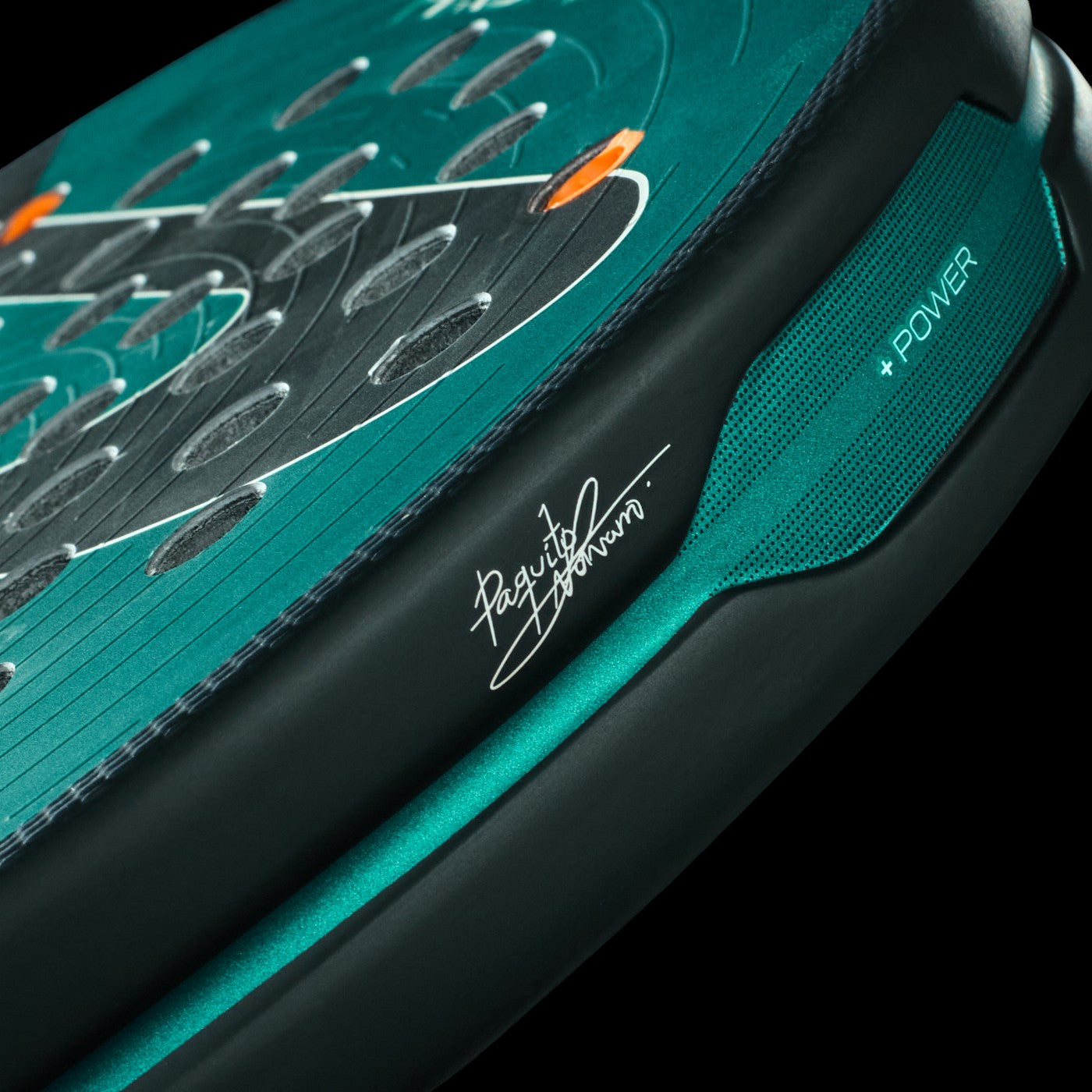 Bullpadel Hack 04 Hybrid Padel - 2025